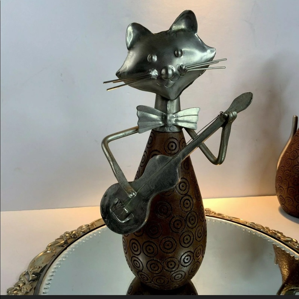 SOLD 3 Cats Insturments Wood Drum Horn Guitar S12 - Picture 4 of 7